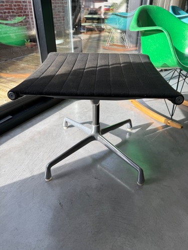 Repose pied ea125 eames par - ea125,