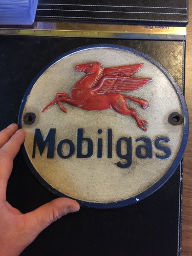 Mobil oil sign plaque - sign, cast