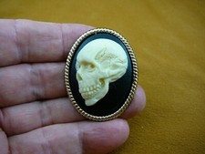 cm184-1) side view skull cranium white + black CAMEO brass Pin Pendant brooch