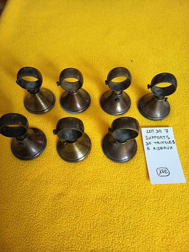 Lot supports tringle a - lot, de