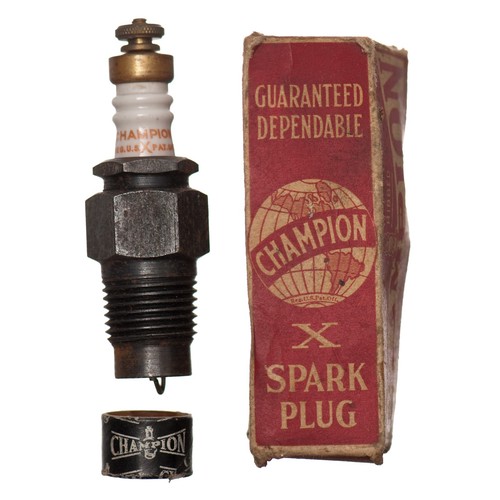 Ancienne bougie allumage - ancienne,