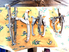 TROIS Extracteurs de