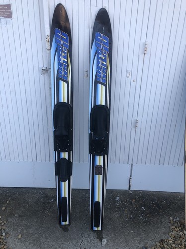 Paires skis nautiques - 1,
