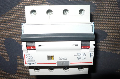 Disjoncteur differentiel - disjoncteur,