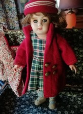 jolie Poupée ancienne