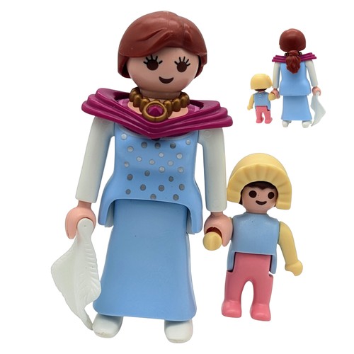 Playmobil figurine femme robe