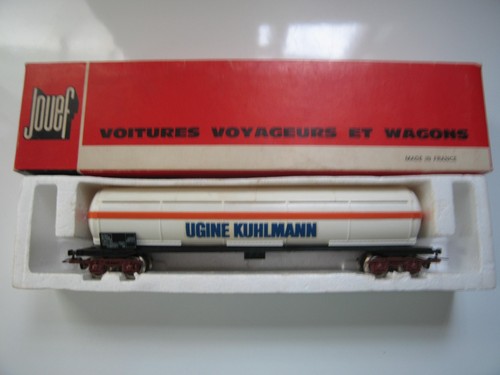 Grand wagon citerne