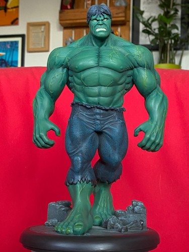 Statue marvel hulk attakus - statue,