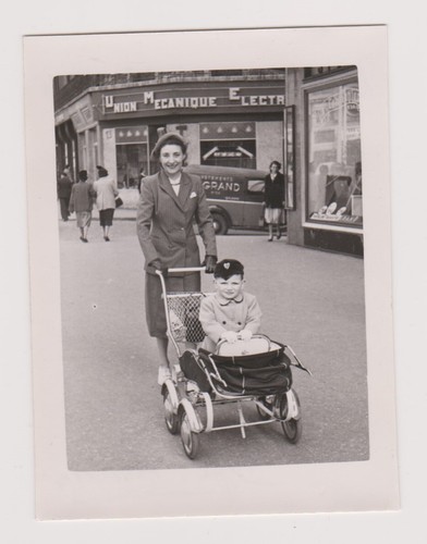 Snapshot 1951 femme bébé