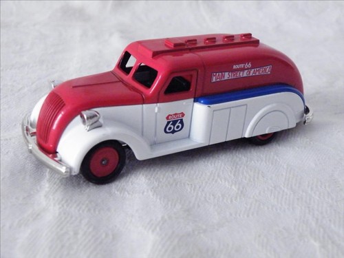 Curieux camion dodge - curieux,