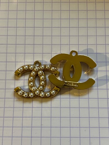 Pendentif breloque charm
