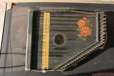 ancienne cithare allemande **