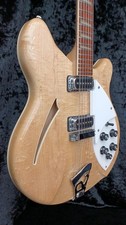 [Rickenbacker] Guitare