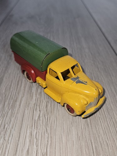 Dinky toys 25p - dinky,