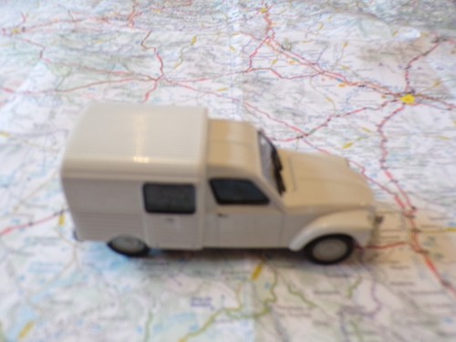 Citroën acadiane blanche ixo - acadiane,