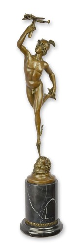 Une sculpture bronze - sculpture, en