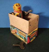 Singe mécanique, tôle