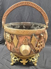 Ancien chaudron alchimiste