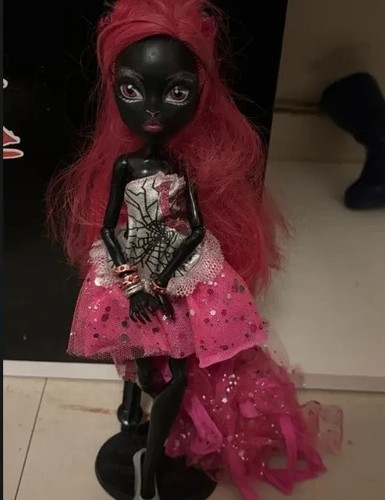 Monster high poupée - monster, cheveux