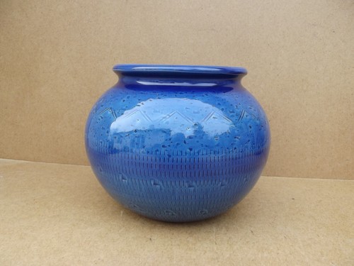 Ancien vase céramique - en, par