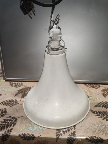 Ancienne lampe atelier - 1,