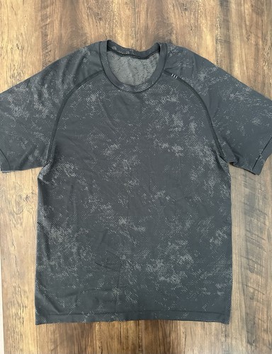 Lululemon metal vent - metal, tech