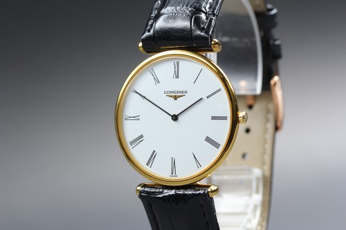 Presque comme neuve montre - comme, neuve]
