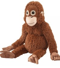 Poupée et jouet en peluche