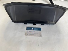 ECRAN MULTIMIDIA AFFICHEUR GPS