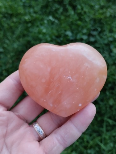 Calcite orange forme - forme, coeur