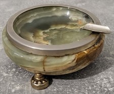 Cendrier En Onyx Rond Pattes