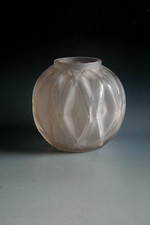 ANCIEN VASE ART DECO ANDRE HUNEBELLE EN VERRE