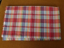 coupon tissu    " Carreaux "    75  X 90 CM