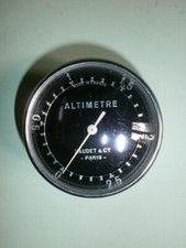 ANCIEN ALTIMETRE NAUDET & Cie - PARIS -diamètre 6,6 cm -