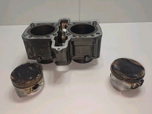 Cylindre pistons kawasaki - +,