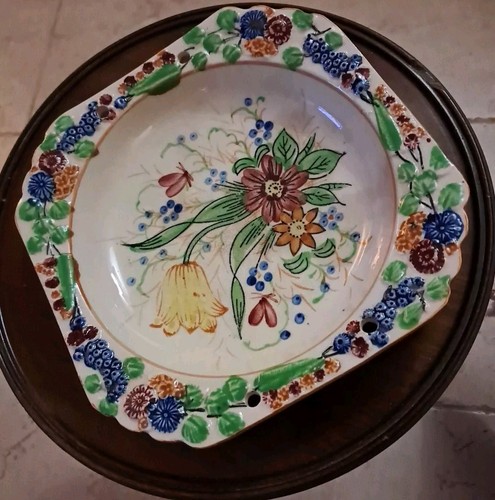 Assiette ancienne barbotine - assiette,