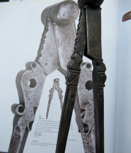 Museal ancien compas fer - ancien,