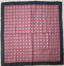 GUCCI Foulard  soie  en TBEG