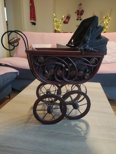 Poussette landau miniature