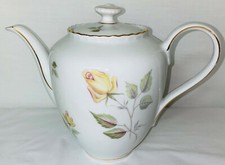 Winterling *MARKLEUTHEN BAVARIA*YELLOW ROSES & PINK 8" TEAPOT W/LID