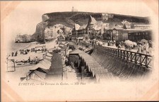 *75869 postcard 76 Etretat - La Terrasse du casino