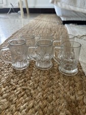 Mini verre à liquide en forme