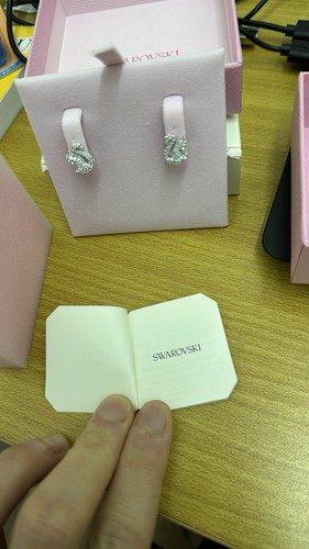 Boucle oreille swarovski - d'oreille,