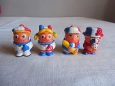 4 FIGURINES KINDER COLLECTION FANA D'FOOT COUPE DU MONDE 2002
