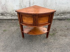 Meuble d’angle en pin –