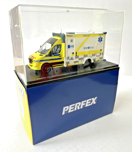 Perfex ambulance - 1/43,