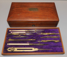 - BOITE COMPAS ANCIENNE PLUS