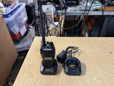 BaoFeng UV-82 Dual Band FM Radio 136-174MHz VHF & 420-450MHz UHF w/ 2 x BASES