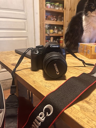 Canon eos 450d - ,