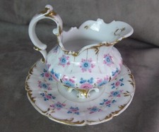 NICE MILK JUG in Paris porcelain.